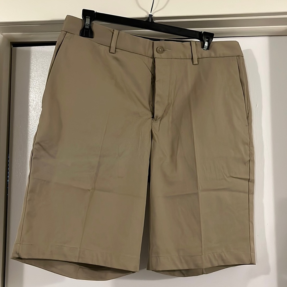 Nike Dri-fit Standard Fit, Medium 32 Khaki Short